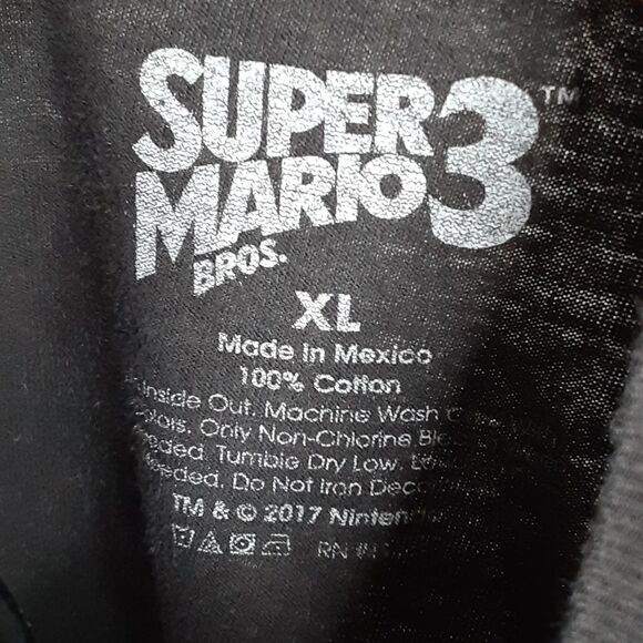 SUPER Mario Bros The 80's Tee - Picture 6 of 7
